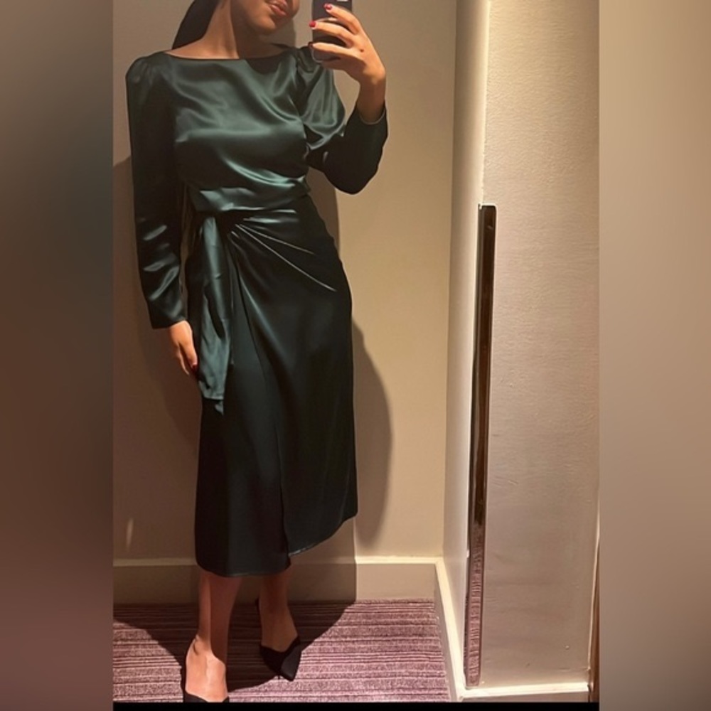 *NEW* Stunning Reformation Cassis Silk Dress
